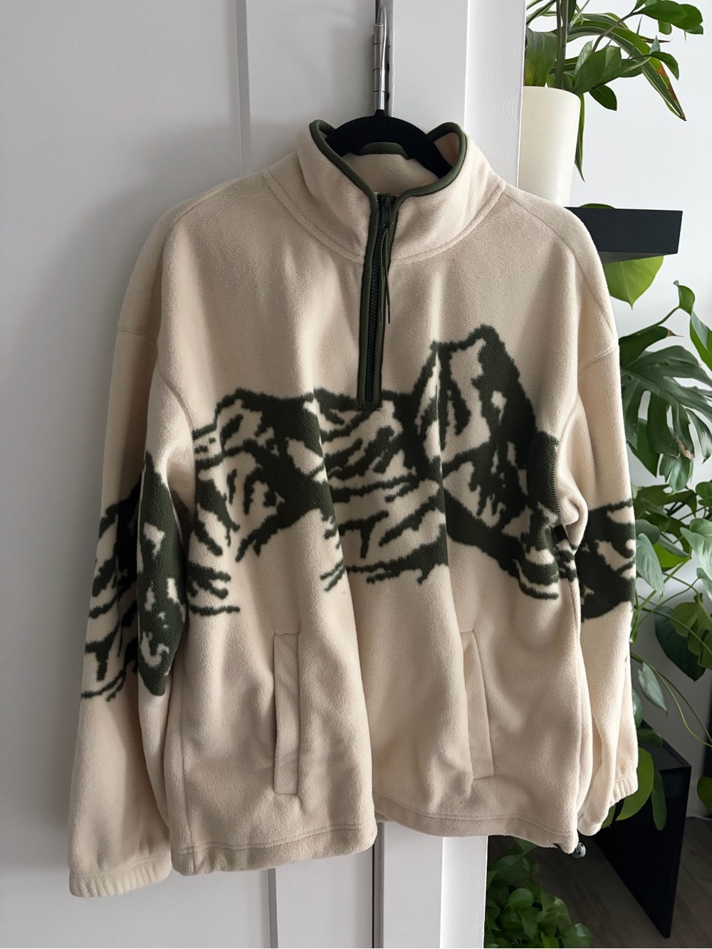H&M Cream and Dark Green Mountain-Print Quarter-Zip Fleece Sweater